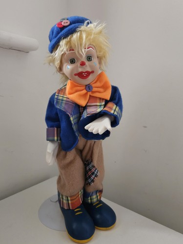 Porcelain collectible musical - collectible,