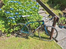 Trek Domane 4.0 Carbon Road Bike with Shimano Tiagra 20 Groupset