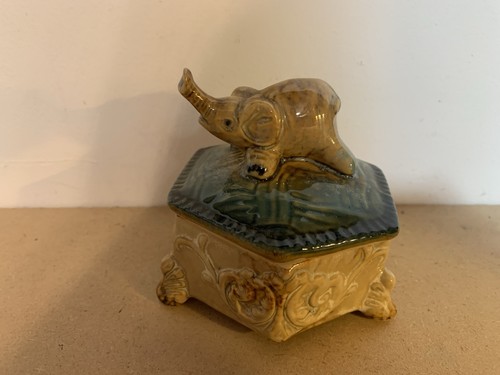 Vintage ceramic trinket box - trinket,