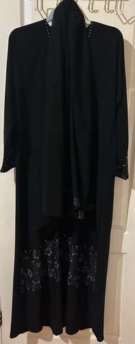 Modest black islamic - black,