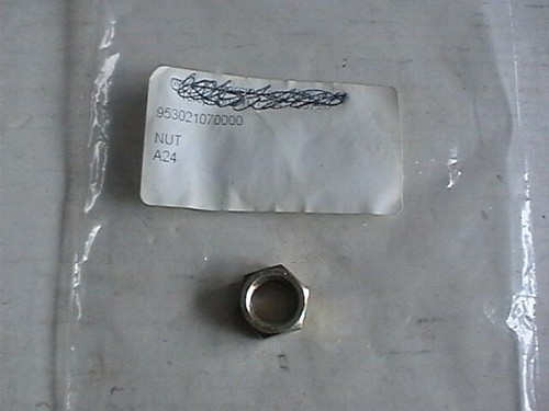 Genuine yamaha nut 95302 - genuine, 95302-10700