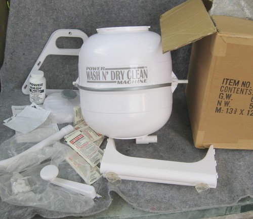 Vintage hand crank - hand, wash