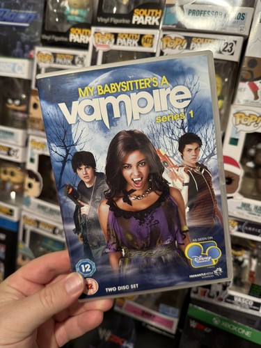Babysitter vampire - vampire,