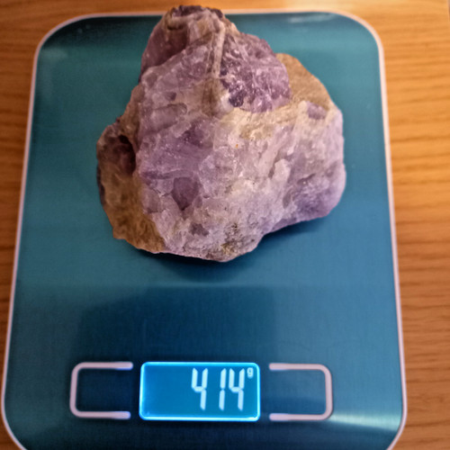 Chevron amethyst 414g rough - amethyst,