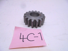 NOS Yamaha 2nd Pinion Gear