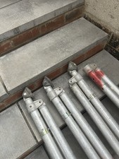 Aluminium Scaffolding Outriggers Stabilisers ￼set of four foot missing on one 