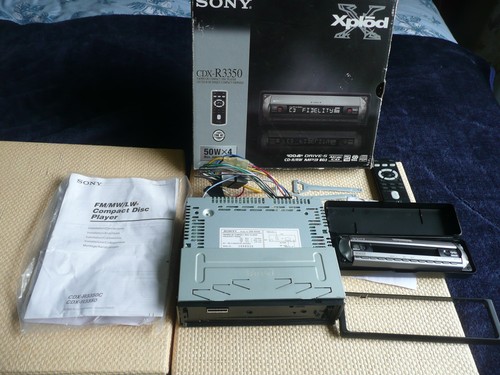 SONY-CDX-R3350-CAR
