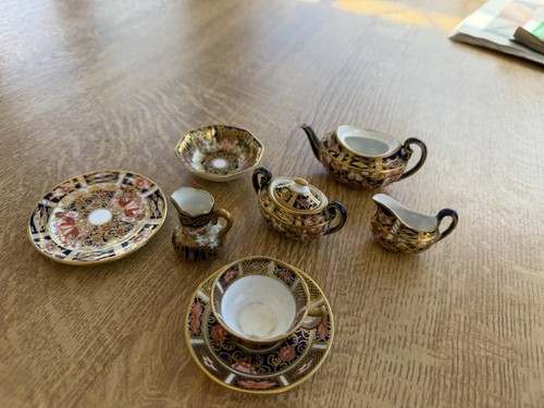 Royal crown derby mini dolls - crown,