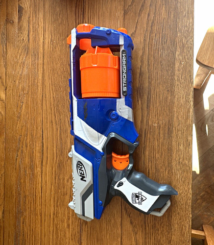Nerf strike elite strongarm - n-strike,