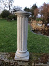 STONE GARDEN FLUTED COLUMN