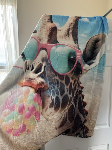 Fun animal giraffe print - animal,