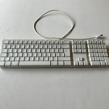 Apple Keyboard Model A1048 USB
