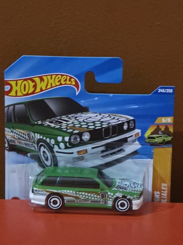 Hot wheels bmw wagon - hot,