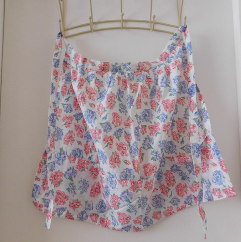Pretty floral half pinny apron - pinny,