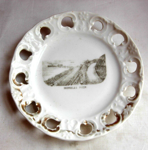 Ribbon plate mumbles pier - plate,