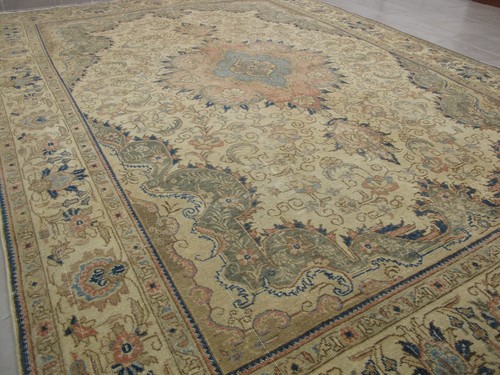 Large vintage rug - large, 8x11
