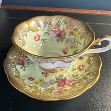 Beautiful Royal Albert Bone China Portrait Series Cup & Saucer. Immaculate