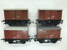 HORNBY OO GAUGE RAKE of 4 BR