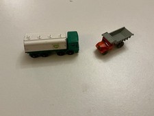2 Matchbox lorriesj