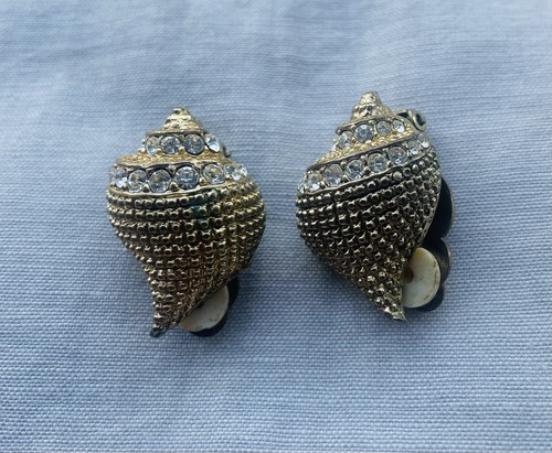 Vintage statement clip - vintage, clip-on