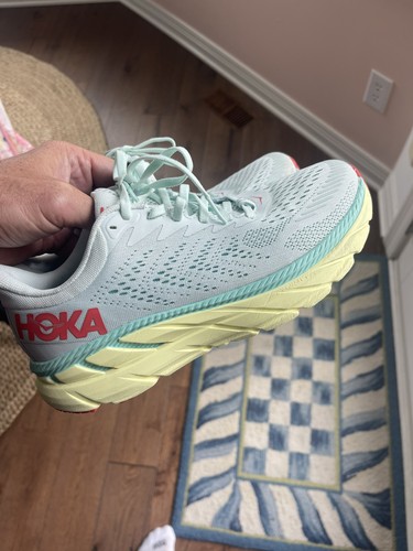Hoka one clifton - one,