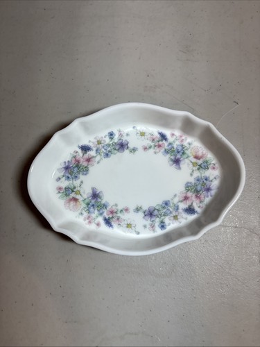 Vtg wedgwood angela - vtg, trinket