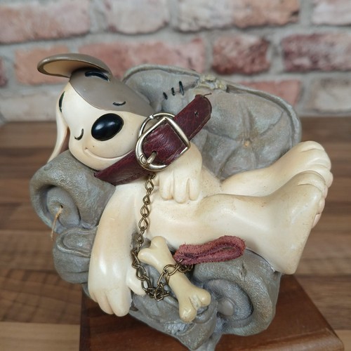 Lost dog collectables - dog, figurine