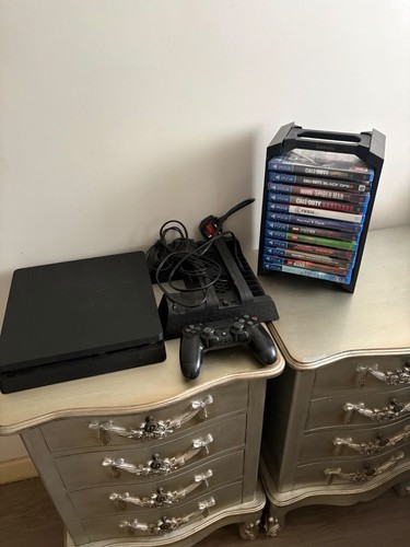 Playstation console bundle - 4,