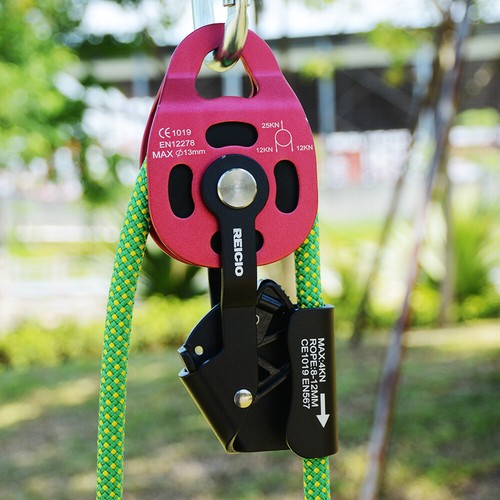 Self locking rope pulley hoist - locking,