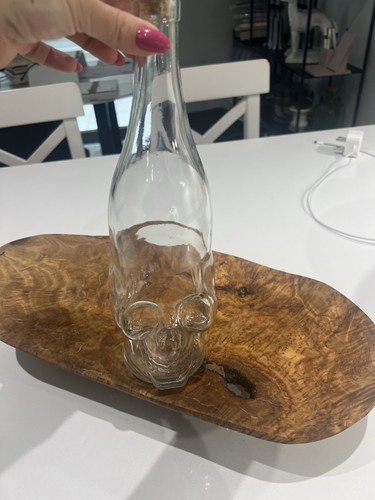 Skull shaped clear glass cork - clear,