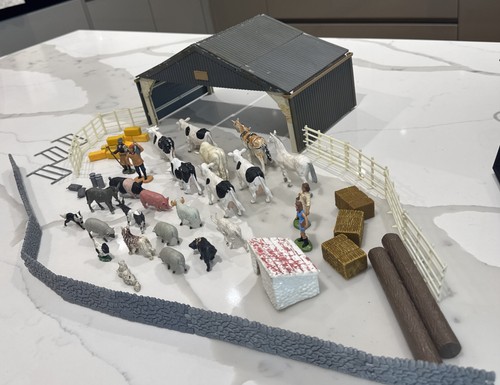 Britains farm buildings - britains,