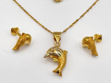 22ct Yellow Gold Dolphin
