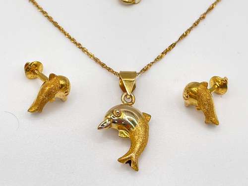 22ct yellow gold dolphin - 22ct,