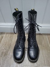 DR MARTENS 14 EYELET BLACK