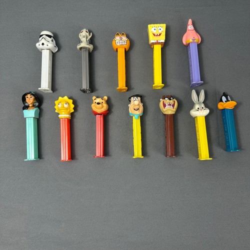 Pez dispenser lot star - of,
