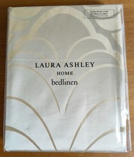 LAURA ASHLEY Alexander