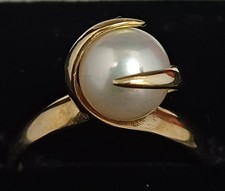 9ct gold ring with pearl, SIZE P