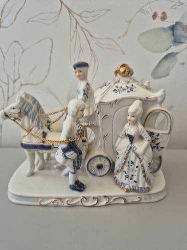 Vintage blue white - &,