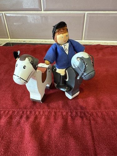 Toy van wooden equestrian - wooden,