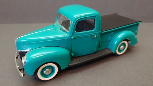 Monogram 1940 ford - monogram,