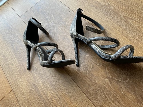 Preloved heels snake - 💖heels,