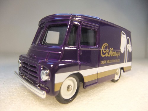 Corgi morris ld van - morris,