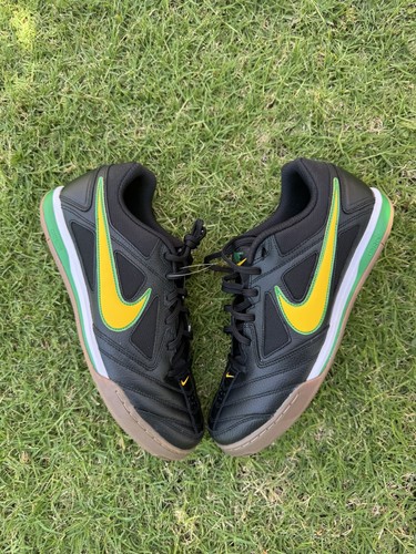 Size nike gato brasil - 10.5,