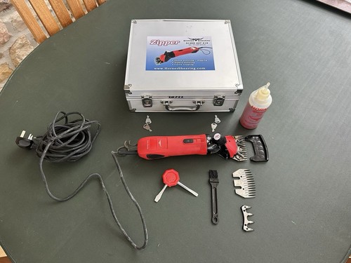 Horner shearing zipper - horner, sheep