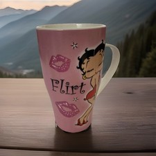 BETTY BOOP FLIRT TRAVEL CUP by