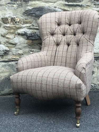 Stunning chair button back - stunning,