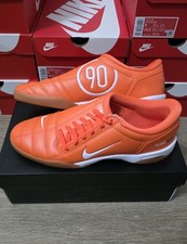 Nike T90 Total 90 trainers -