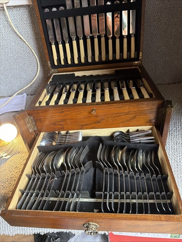 Vintage canteen cutlery - of, in