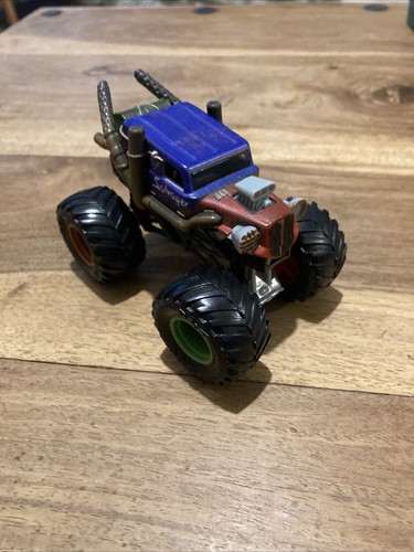 Monster jam series salvager - series,