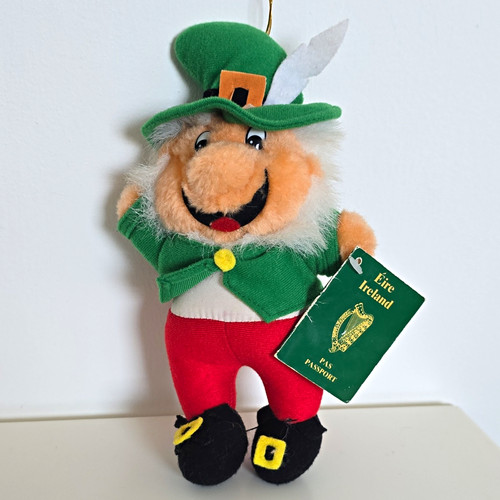 Vintage leprechaun plush soft - leprechaun,